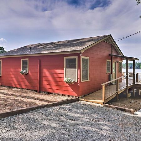 Waterfront Lake Martin Home With Grill And Beach! Eclectic Exterior photo